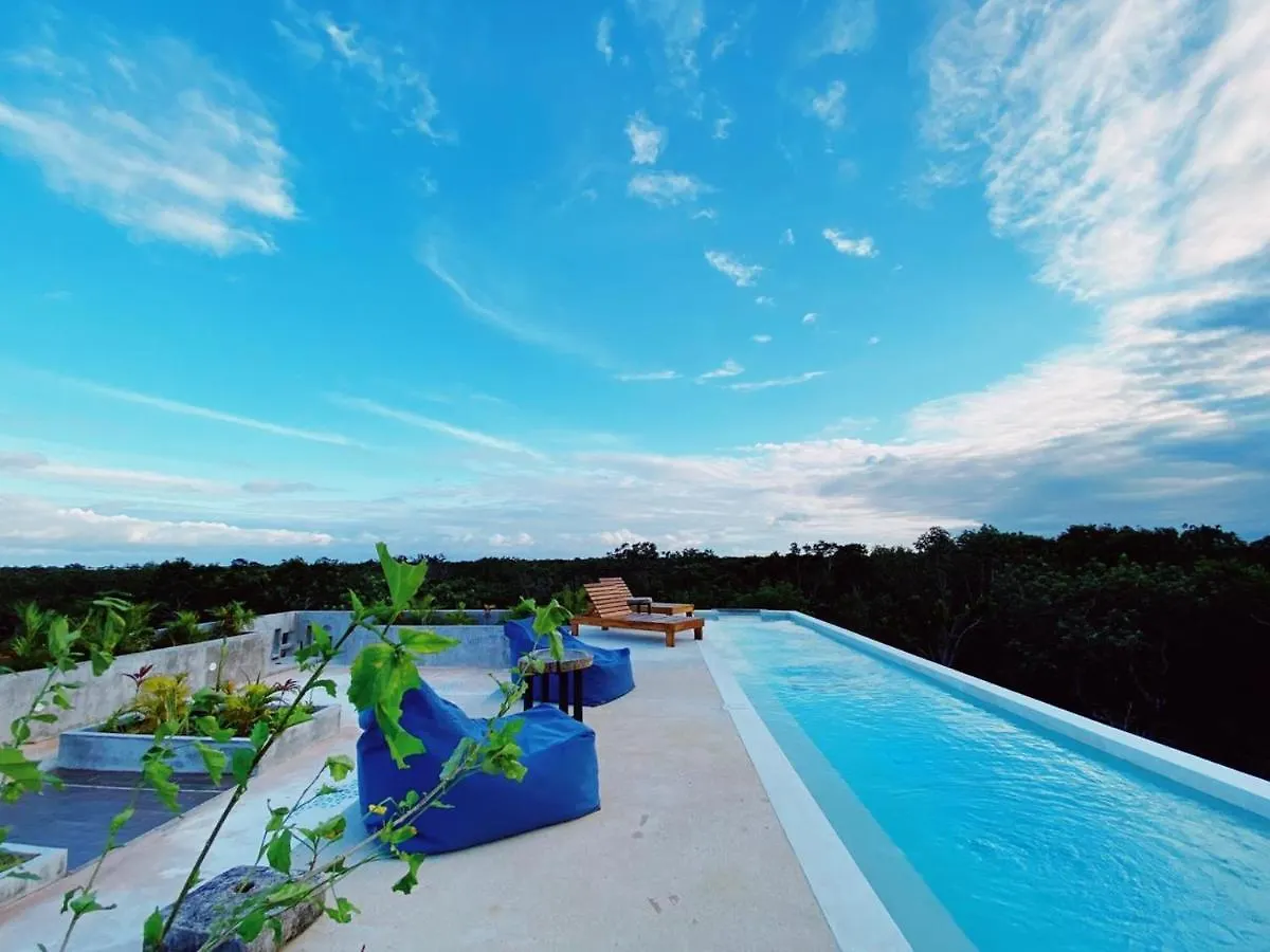 Halaken Condo Rooftop Pool La Veleta location